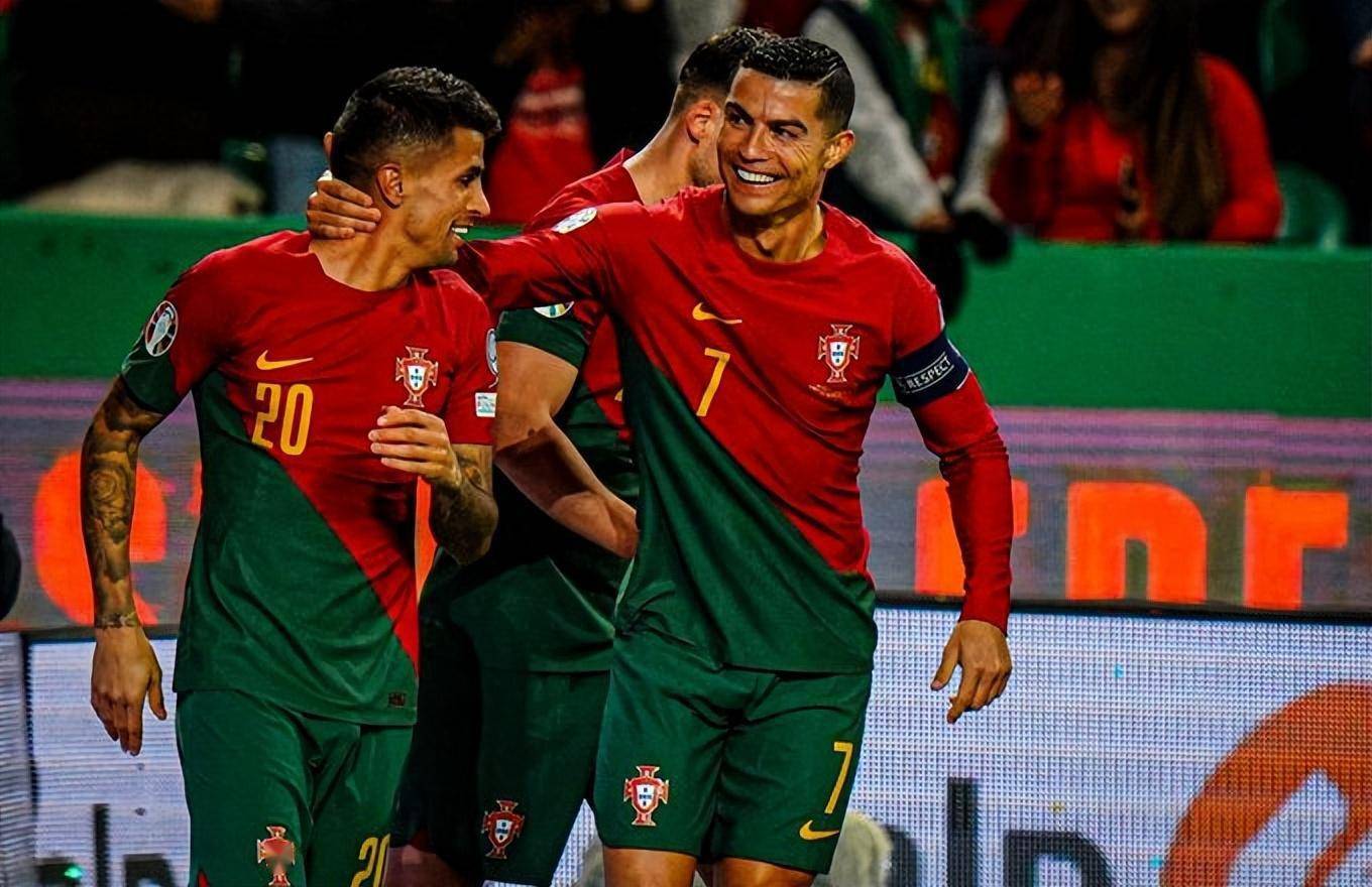 九游体育官网入口-关于那不勒斯发布备战花絮，赛后迎来里程碑，欧超杯任务艰巨，医务组通报恢复的信息