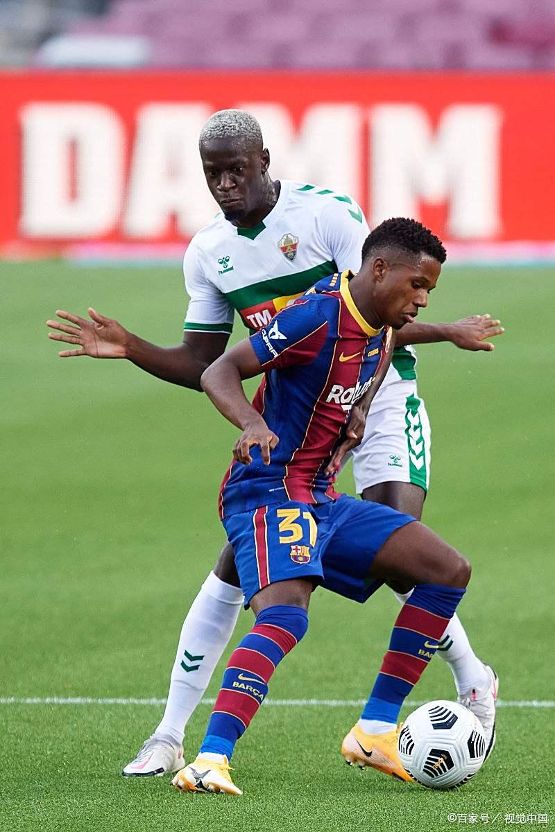 九游体育官网-切尔西训练开放日,转会期状态回暖引欢呼,德甲在即,赛程密集仍需轮换的简单介绍